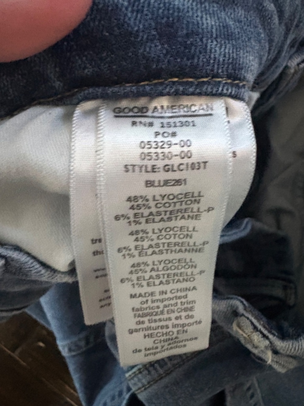 Good American Good Legs Crop Jeans - Picture 4 of 4